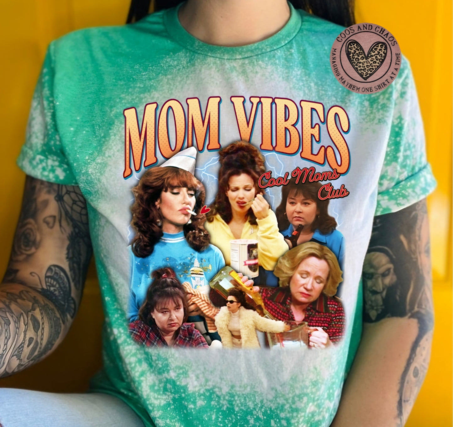 Mom Vibes-Tee