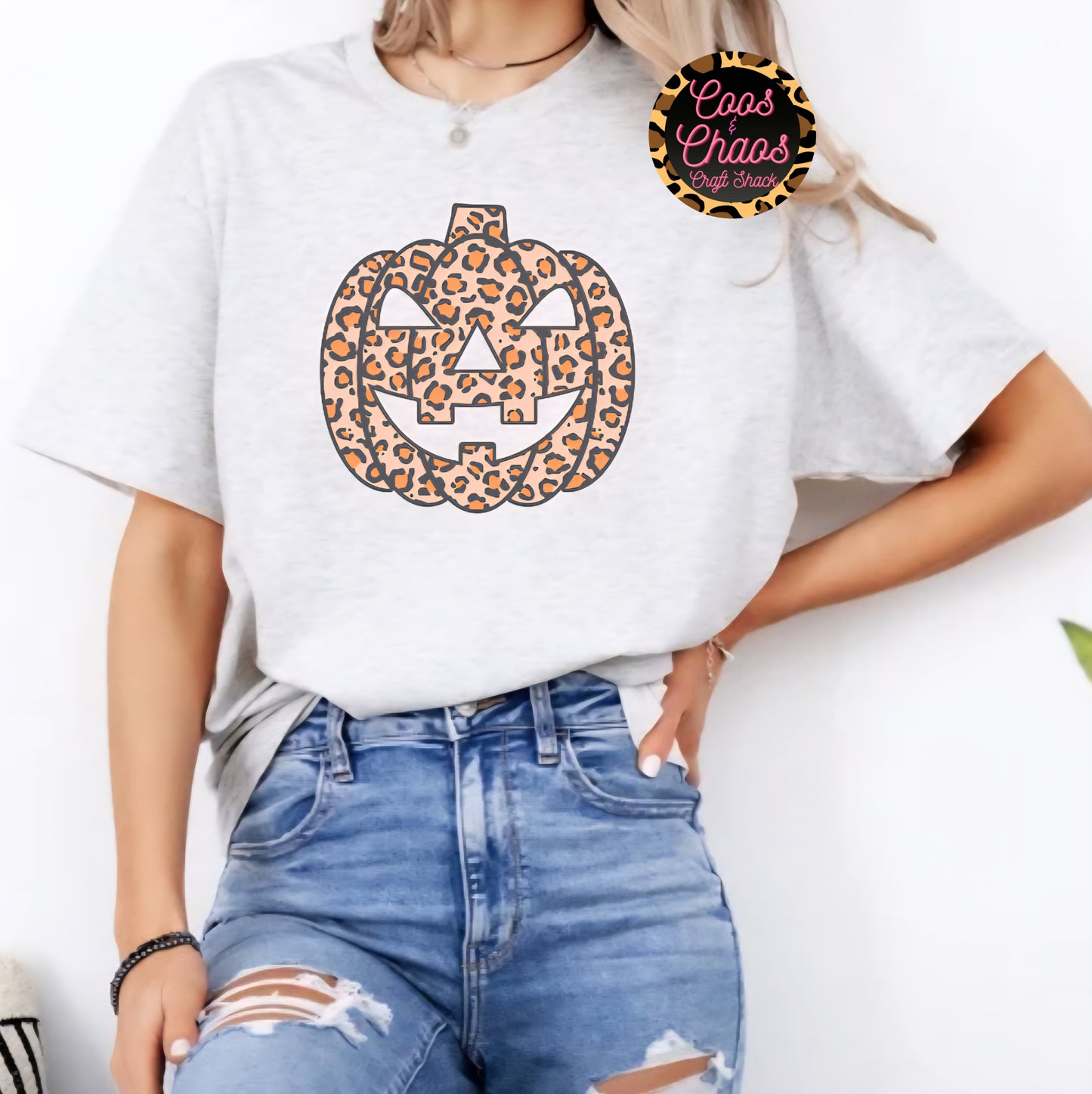 Pumpkin Leo-Bleached/Basic Tee