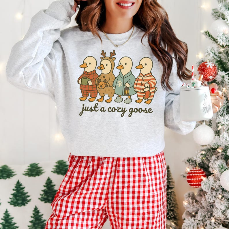 Cozy Goose(SUB)-Tee/Sweatshirt