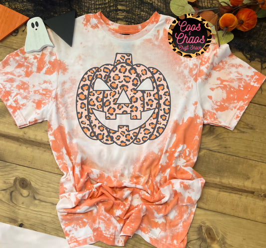 Pumpkin Leo-Bleached/Basic Tee